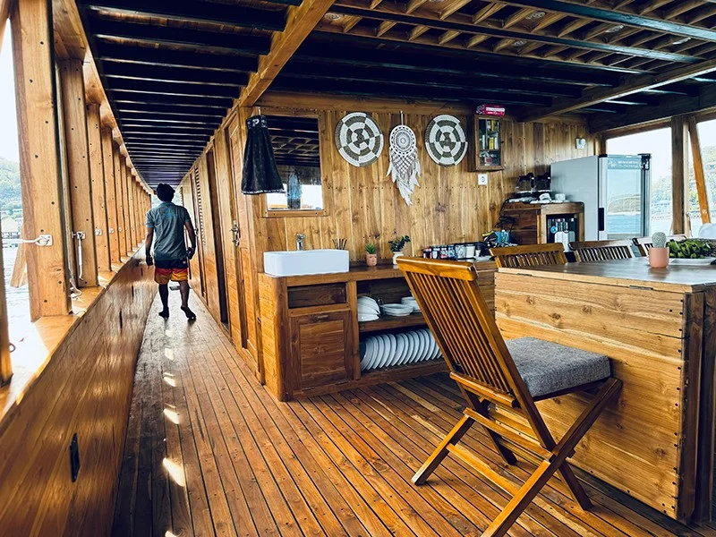 Fadaelo Phinisi - Luxury Phinisi Komodo Charter 2026